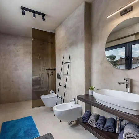 Mare Exclusive Mit Pool Und Fitnesstudio Porec