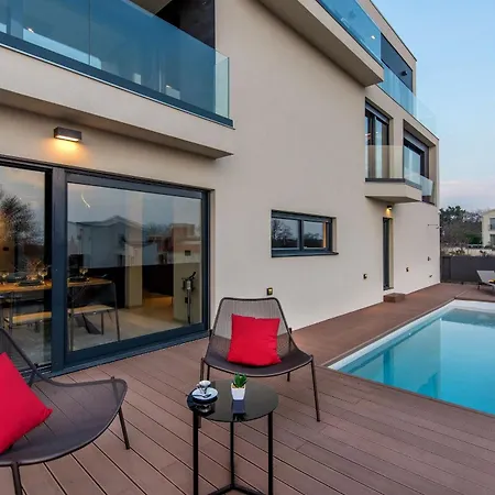 Holiday home Mare Exclusive Mit Pool Und Fitnesstudio