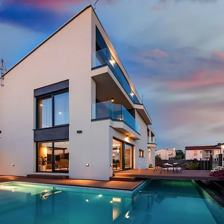 Mare Exclusive Mit Pool Und Fitnesstudio Holiday home *
